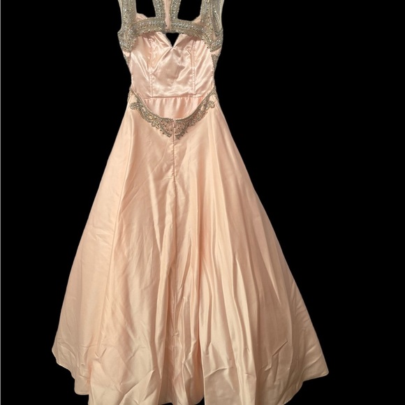 Aspeed Design - Embellished Sweetheart
Neckline Ballgown size XS - Picture 10 of 15